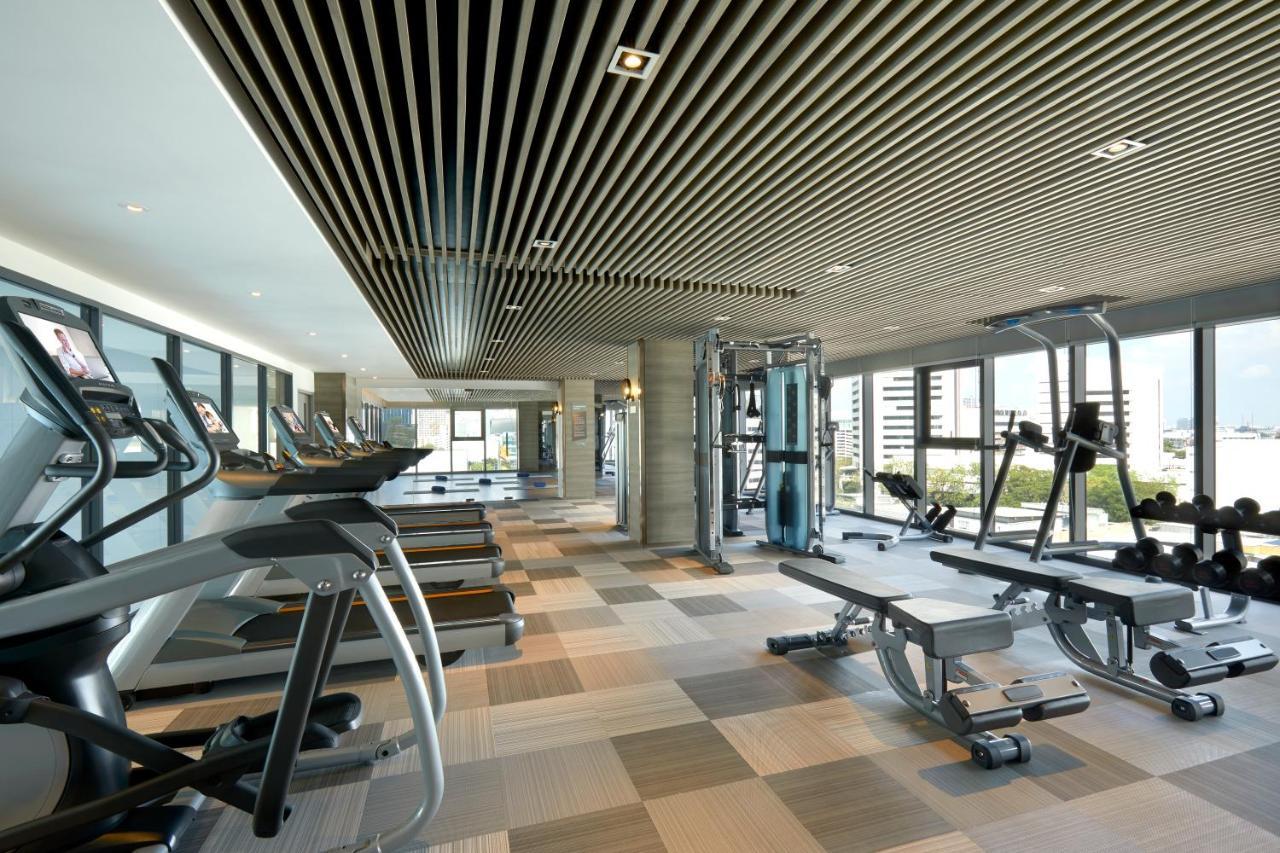 Somerset Rama 9 Banguecoque Exterior foto The gym at the 1018 building