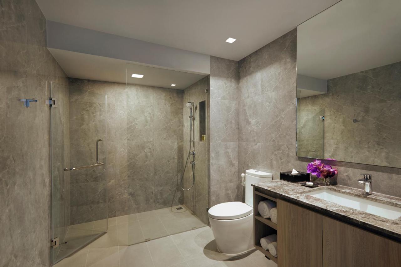 Somerset Rama 9 Banguecoque Exterior foto A wet bathroom in Singapore